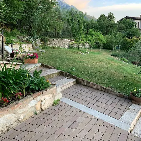 La Casa Nel Bosco Apartment *